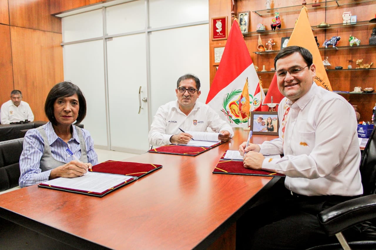 Alcaldes de Chiclayo y José Leonardo Ortiz han busco convenios con el Gobierno Regional para ejecutar obras.