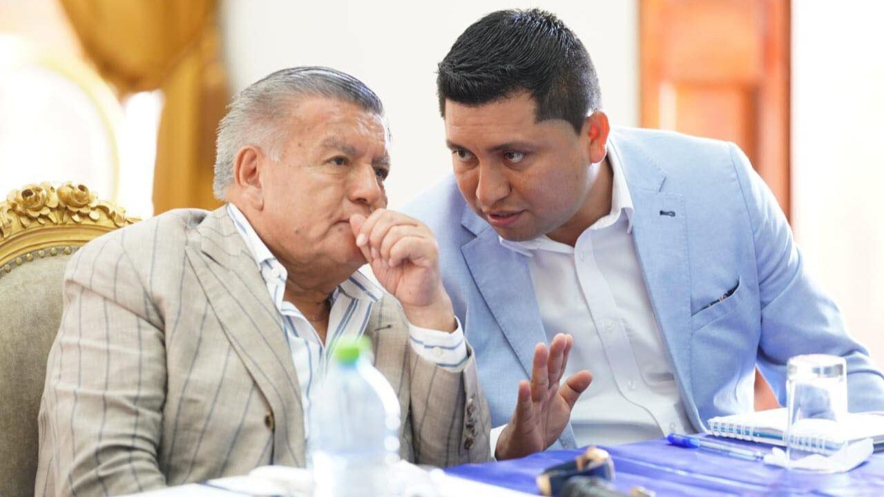 Agrupación política Trabajo Más Trabajo y dirigentes de organizaciones civiles instan al gobernador a realizar cambios, para mejorar el gasto del presupuesto.