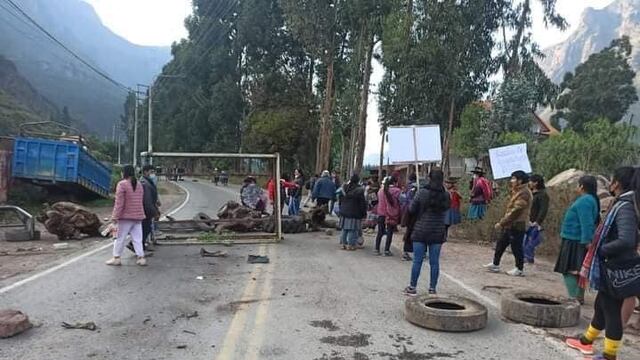 Paro en Cusco: ¿Cuáles son los reclamos de los gremios que bloquean acceso a Machu Picchu y otras vías?