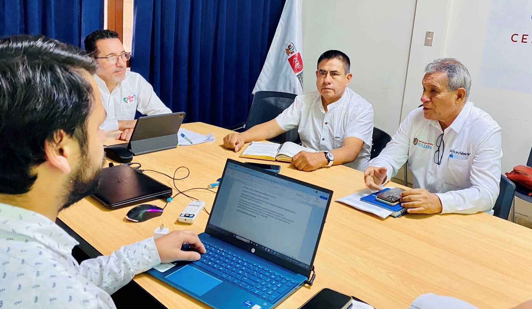 Autoridad edil se reunió con el viceministro de Vivienda