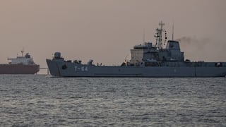 Buques venezolanos salen escoltados tras anuncio de bloqueo, según The New York Times