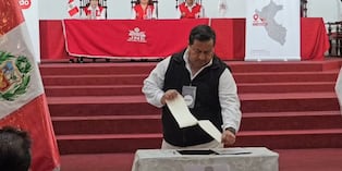 Postulante del Partido Patriótico del Perú, Elmo Palacios, se negó a firmar la iniciativa que busca rechazar todo tipo de violencia durante las elecciones.