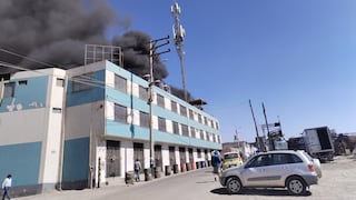 Incendio de grandes proporciones en Arequipa