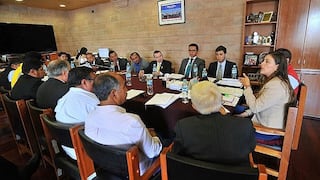 ​Alcaldes se reúnen con gobernadora de Arequipa por regalías de Cerro Verde