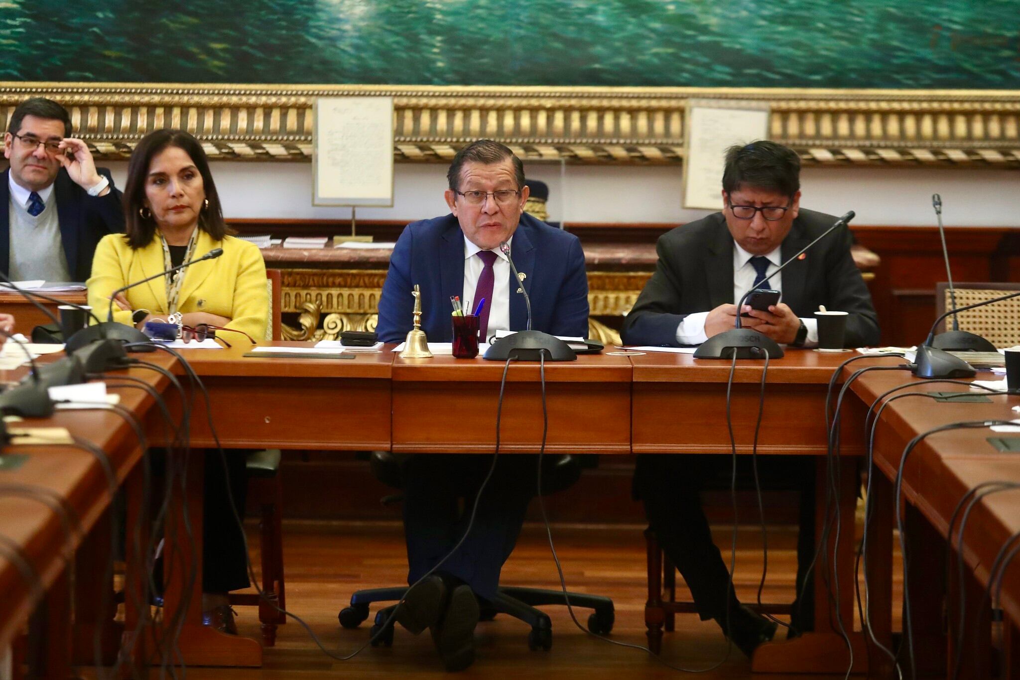 La Mesa Directiva del Congreso encabezada por Eduardo Salhuana, aprobó norma para contratar personal de confianza. (Foto: Congreso)