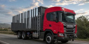 En esa línea, Scania presentó una nueva configuración de camión diseñada para responder a las exigencias del transporte pesado en corredores mineros como Pataz, Huamachuco, Llacuabamba, Vijuz y Santiago de Chuco.