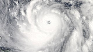 Cancelan 12 vuelos de China a Japón y Corea ante llegada de tifón "Sanba"