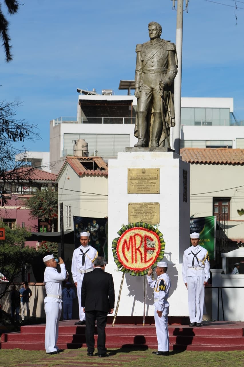 Homenaje a don José de San Martín en Arequipa. (Foto: Álvaro Figueroa/@photo.gec)