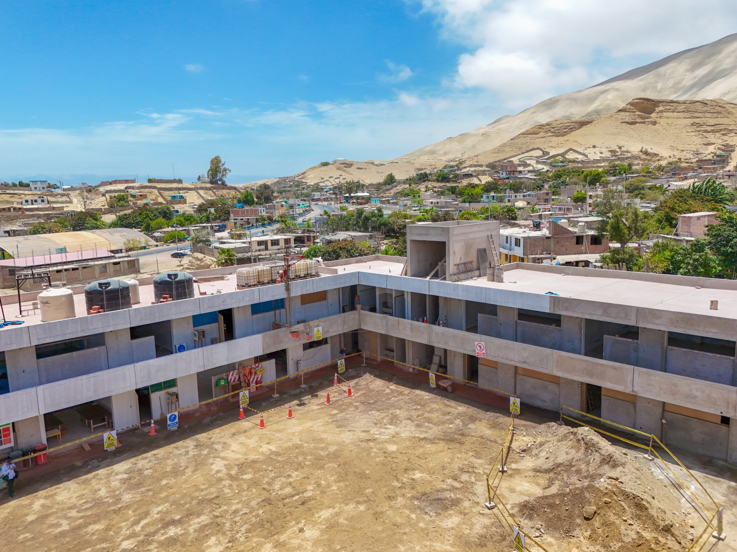Obra en colegio Sebastián Barranca de Camaná. Foto: GRA.