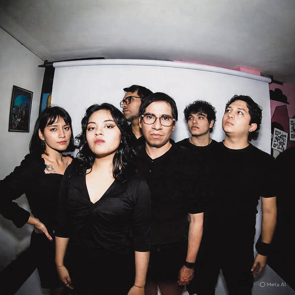 Se trata de una propuesta que se sumerge en el dream pop y aborda temas como el optimismo y los sueños que no creen en el tiempo.
