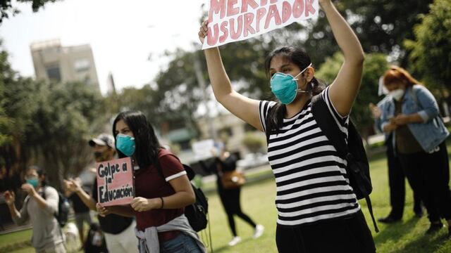 Jóvenes protestan frente a Sunedu para que se respete autonomía en licenciamiento de universidades