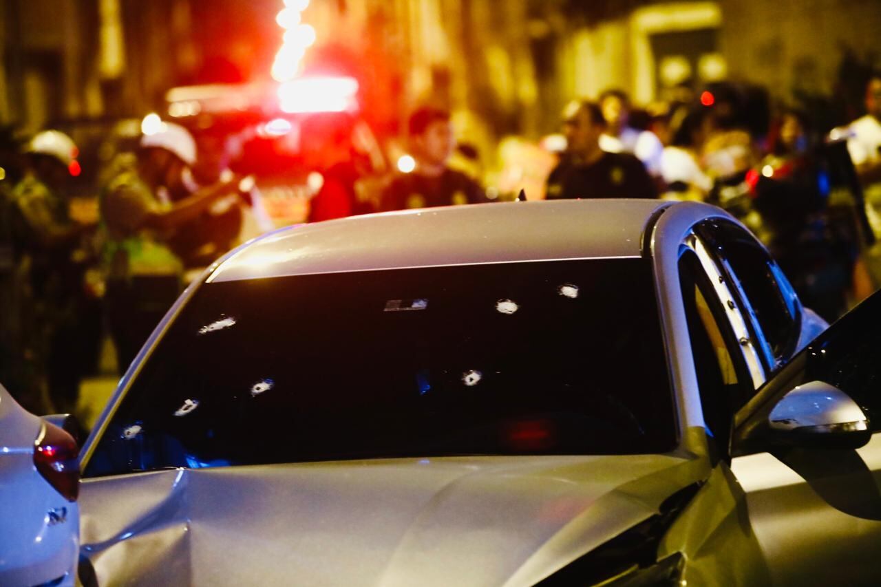 En la urbanización Jardines de Naranjal, tres personas fueron baleadas en un violento ataque cuando sicarios interceptaron su vehículo en la calle Huascarán. (Foto: César Grados | GEC)