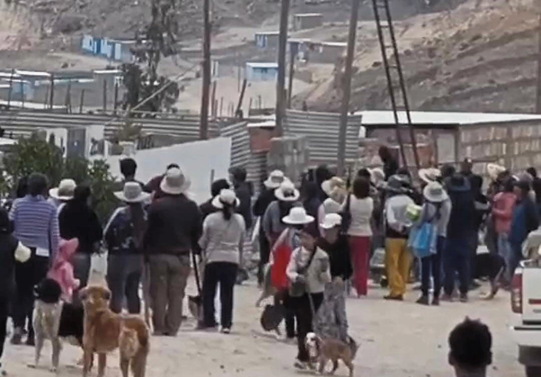 Pobladores en el distrito de Yura. Foto: GEC