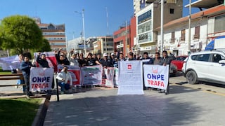 Ahora Nación realiza plantón frente al JEE Huancayo por exclusión de listas