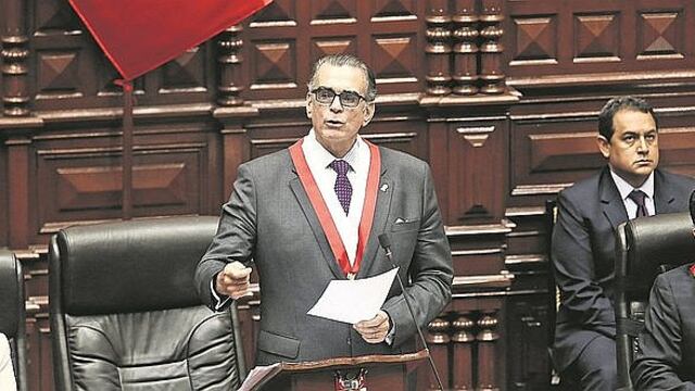 Pedro Olaechea a Vizcarra: ¿Por qué no retira proyecto de recorte de mandato y trabaja junto al Congreso?