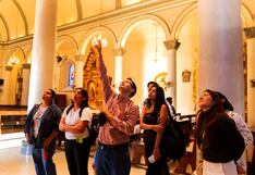 Peregrinación “Acompañar a Cristo, conocer nuestra ciudad”