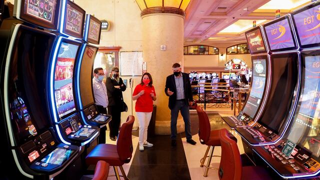 Mincetur: Casinos y tragamonedas funcionarán con distanciamiento social de 1.5 metros