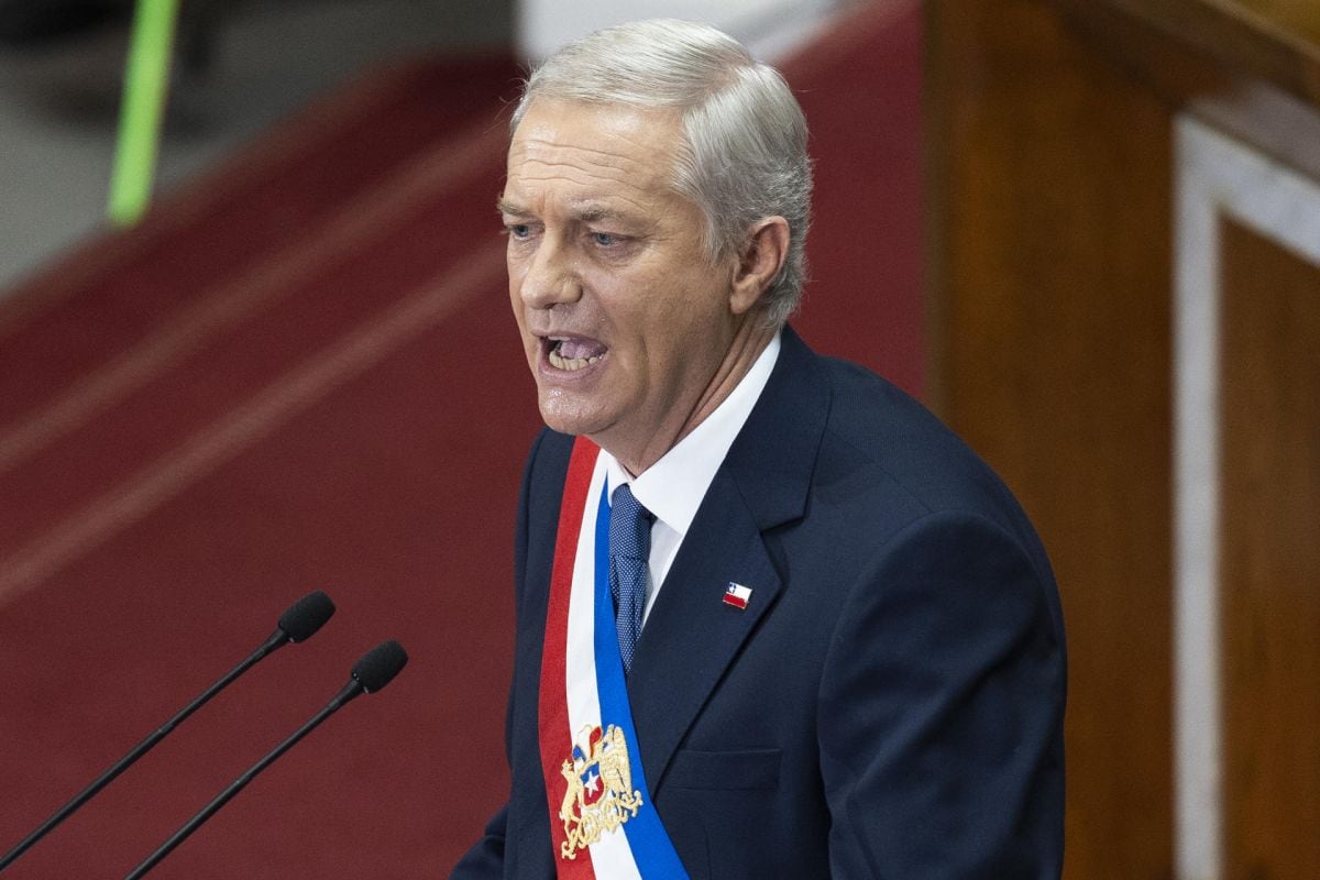 La iniciativa, uno de los principales proyectos del gobierno de José Antonio Kast, contempla rebajas tributarias y medidas para fomentar la inversión. La oposición cuestiona su impacto sobre la recaudación fiscal y los programas sociales. (Foto: EFE /Adriana Thomasa)