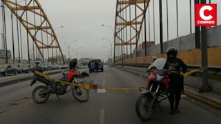 Cercado de Lima: Motociclista muere tras caer al intentar adelantar a un bus en el Puente del Ejército