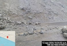 Derrumbe de piedras bloquea parcialmente la Panamericana Sur en Atico