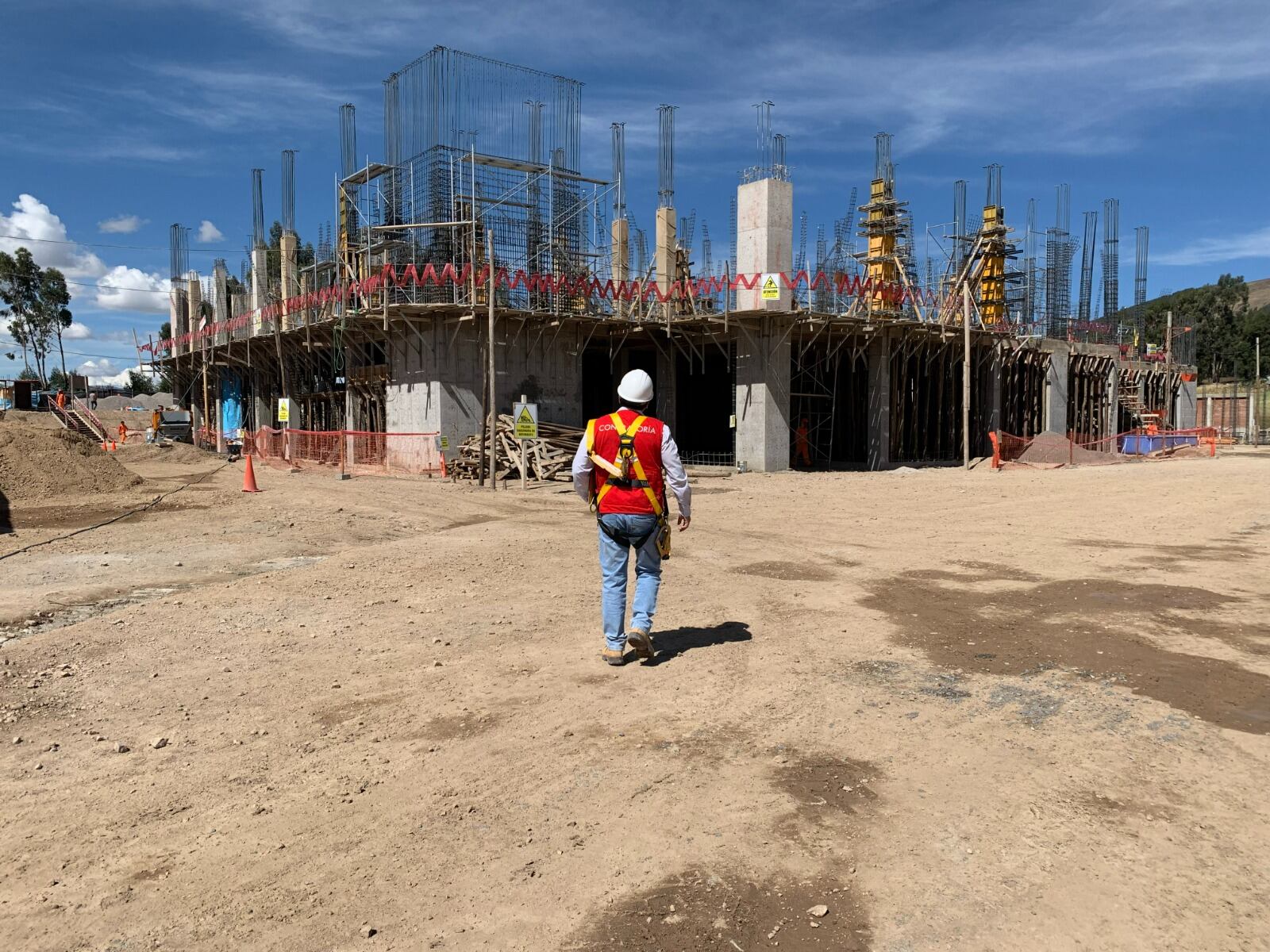 Contraloría alerta que Centro de Salud de Pampa Cangallo se construye sin considerar el expediente técnico