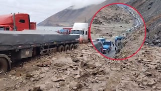Panamericana Sur: 4 días atrapados con vehículos enterrados y varados en 7 km. de la carretera