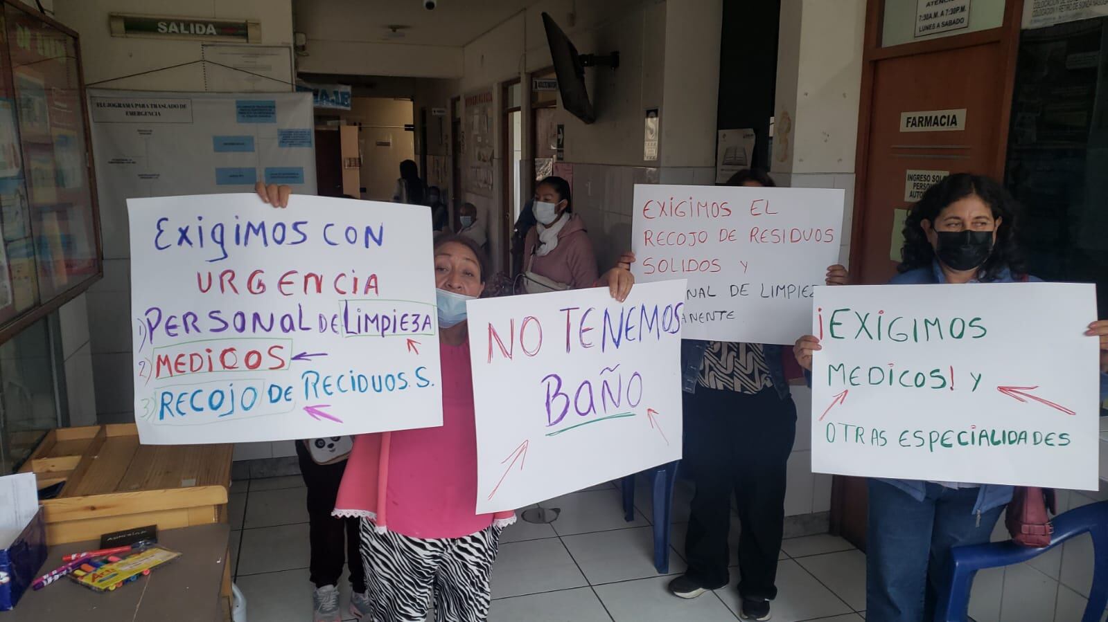 Centro de salud da servicio sin el personal médico y de limpieza suficiente. (Foto: GEC)