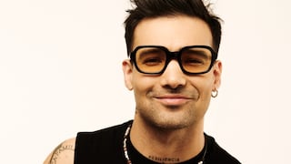 Ezio Oliva, cantante y compositor: “Recién empieza lo bueno, me falta mucho por sembrar” (Entrevista)