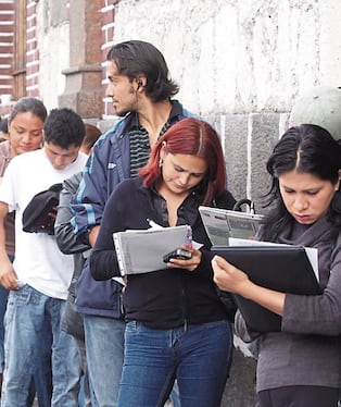 Más de 100 mil personas de Arequipa en busca de trabajo. Foto: Peruretail.com.