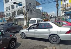 Cierran una cuadra de la Av. Pumacahua y se genera congestión en Cerro Colorado
