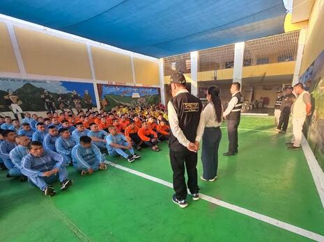 Supervisan operativo de control en el penal de Trujillo