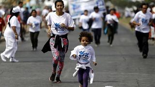 Más de 3 mil personas participaron en maratón contra la anemia en Comas (FOTOS Y VIDEO)