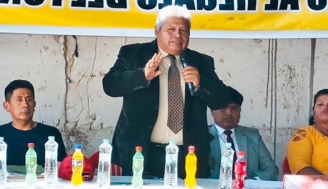 Abogado Néstor Pari González asesora a comerciantes. (Foto: Correo)
