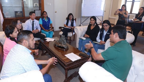 Se reunieron con alcalde de Trujillo, Mario Reyna. Enfocarán sus esfuerzos  en enfrentar el dengue.