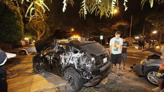 Exceso de velocidad deja dos heridos en Miraflores