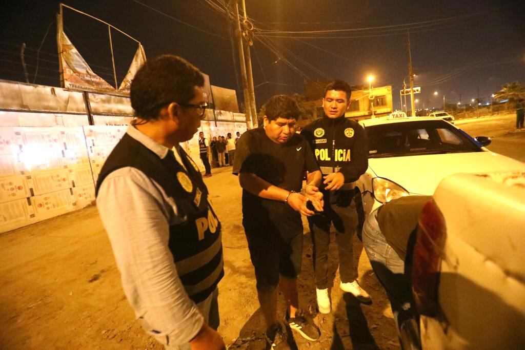 Detienen a 6 delincuentes que iban a bordo de 3 vehículos en Comas. Foto: César Grados/GEC