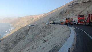 Arequipa: Pase restringido en Atico tras deslizamiento de rocas