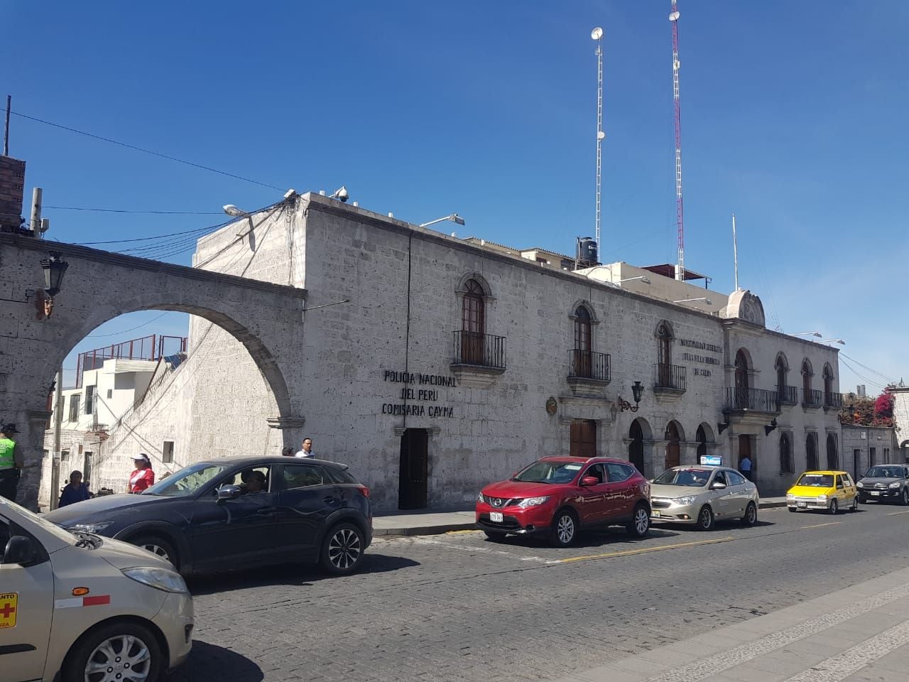 La mujer fue detenida por patear y jalarle el cabello a su hija de dos años. (Foto: GEC)