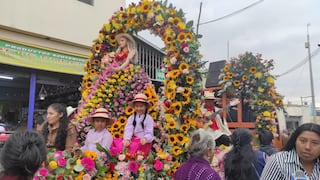 Pasacalle y fiesta por el 144º Aniversario del mercado San Camilo en Arequipa (VIDEO)