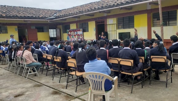 Participaron estudiantes de secundaria de la I.E.E. Túpac Amaru II de Santiago de Challas.