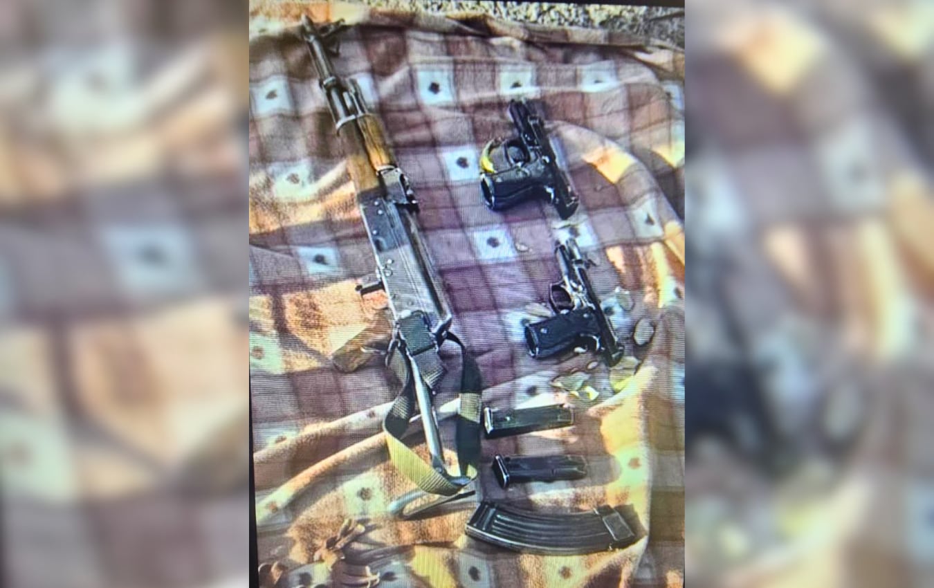 Hallan armas robadas a dos policías en Villa Sevilla, distrito de Jacobo Hunter. Foto: PNP.