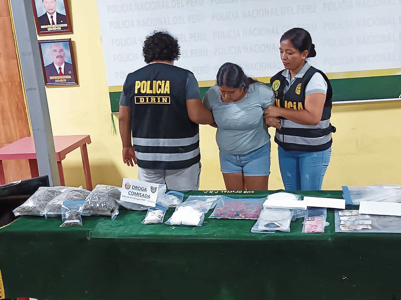 A ella la sindican como presunta integrante de “Los Internacionales del Norte”. Le hallaron 4 kilos de marihuana