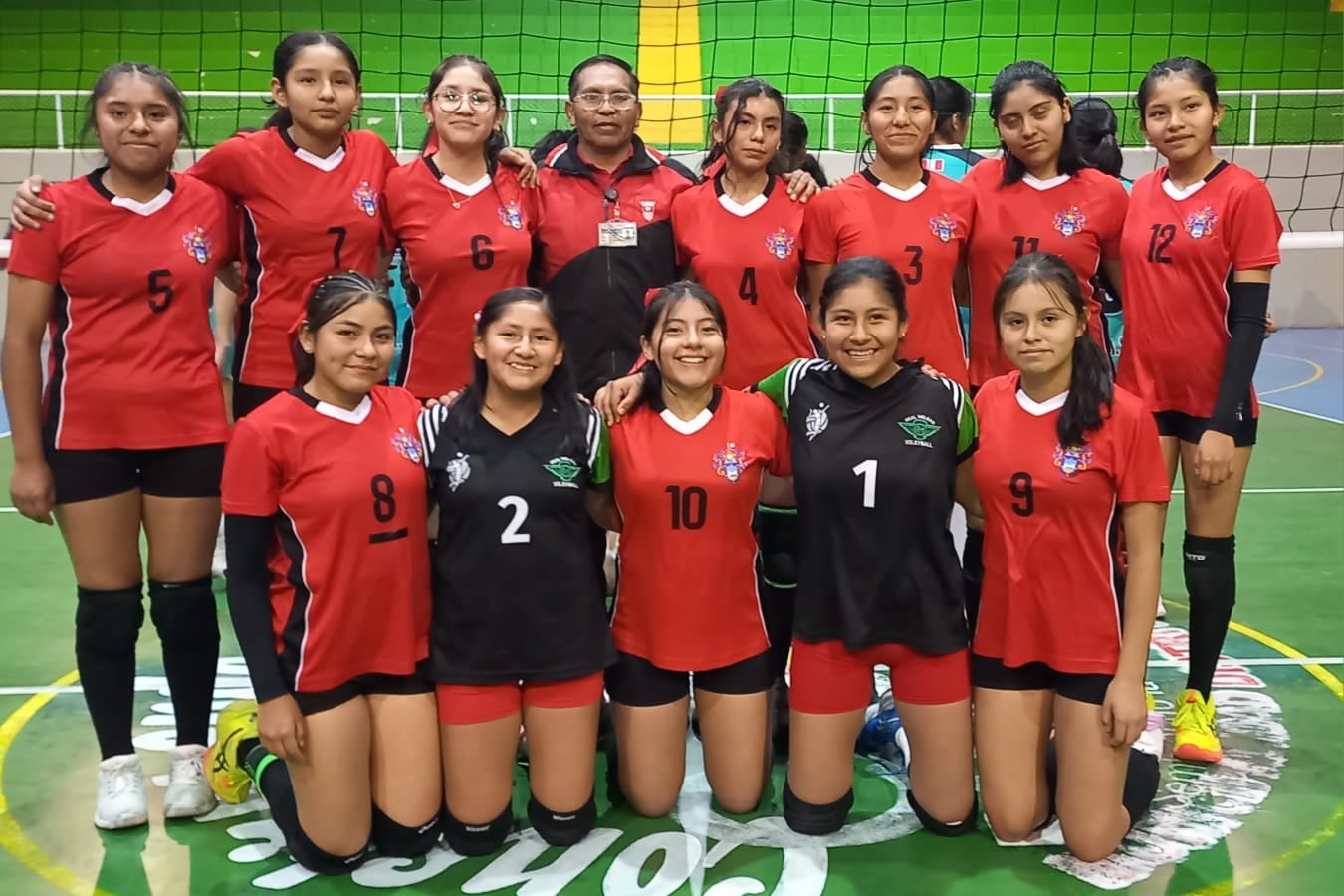 Mariano Melgar en torneo de vóley, categoría Infantiles U-15 Damas, en Arequipa. Foto: Liga Provincial de Voleibol de Arequipa.