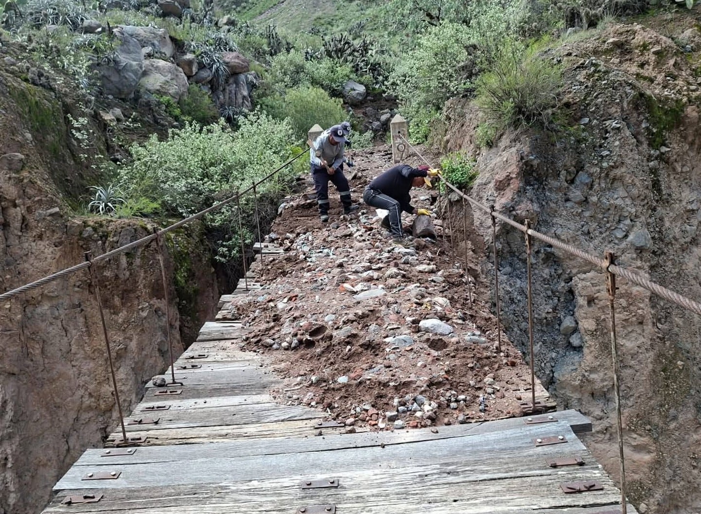 Puente Chayme fue bloqueado por ingreso de lodo (Foto: Municipalidad La Unión)