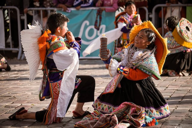 Fiestas del Cusco: Derroche de talento en concurso de danzas de nivel primario