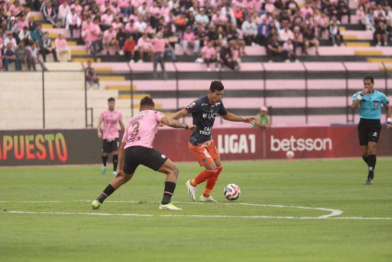 Osnar Noronha marcó un tanto y llegó a los seis en la Liga 1. (Foto: Club UCV)