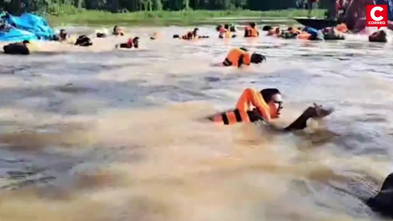 Policías de la Dirandro cayeron al río Tamaya.