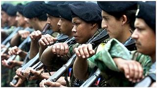 Colombia: 117 presuntos disidentes de las FARC se entregan al ejército