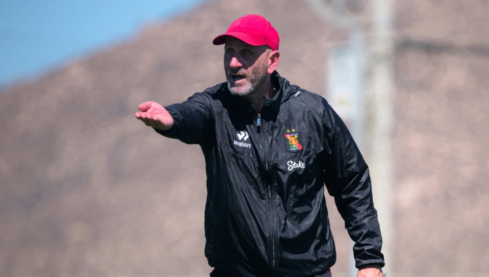 Miguel Rondelli, técnico de FBC Melgar, admitió irregularidad en el torneo, por lo que urge sumar de a tres. (Foto: FBC Melgar)