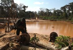 Los ríos y lagos que antes se defendieron con marchas, hoy son contaminados por mineros ilegales